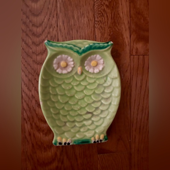 Deiagar Light Green Owl Dish W/ Yellow Accents - Great for Soap and Jewlery - Picture 1 of 9